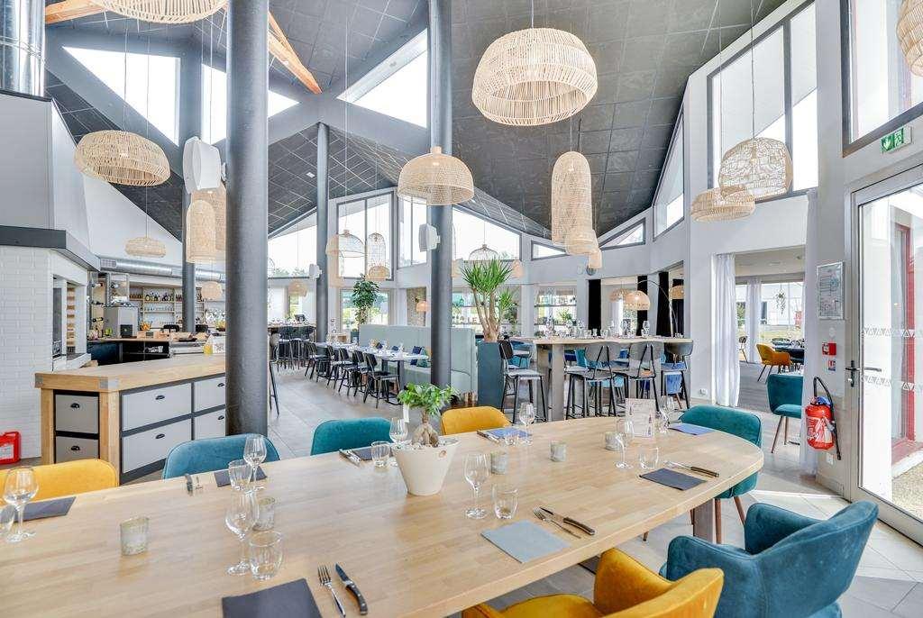Brit Hotel Au Pays De Vitre Etrelles Ресторан фото