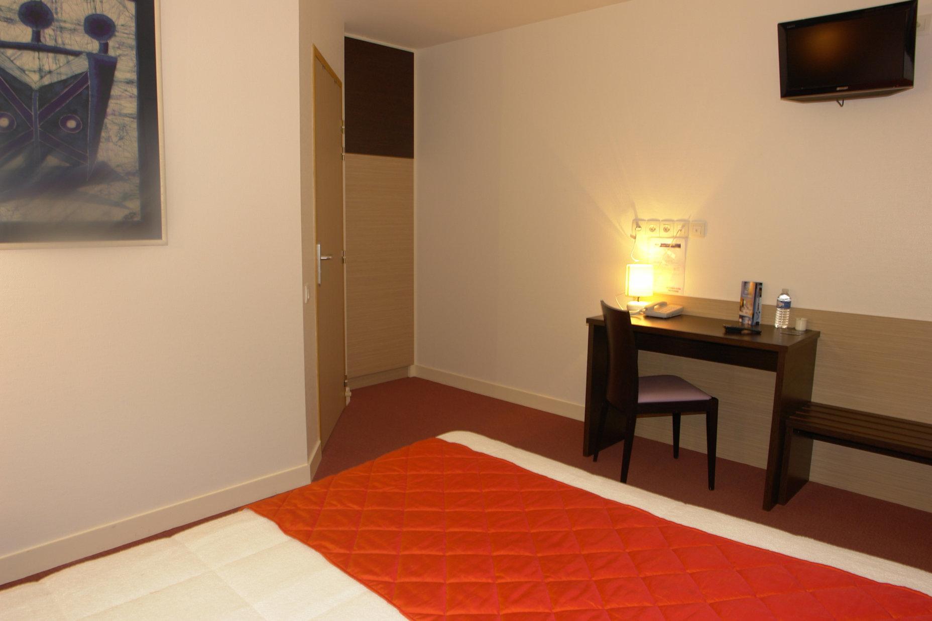 Brit Hotel Au Pays De Vitre Etrelles Номер фото